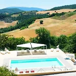 La Terrazza Alloggio per agriturismo Valfabbrica